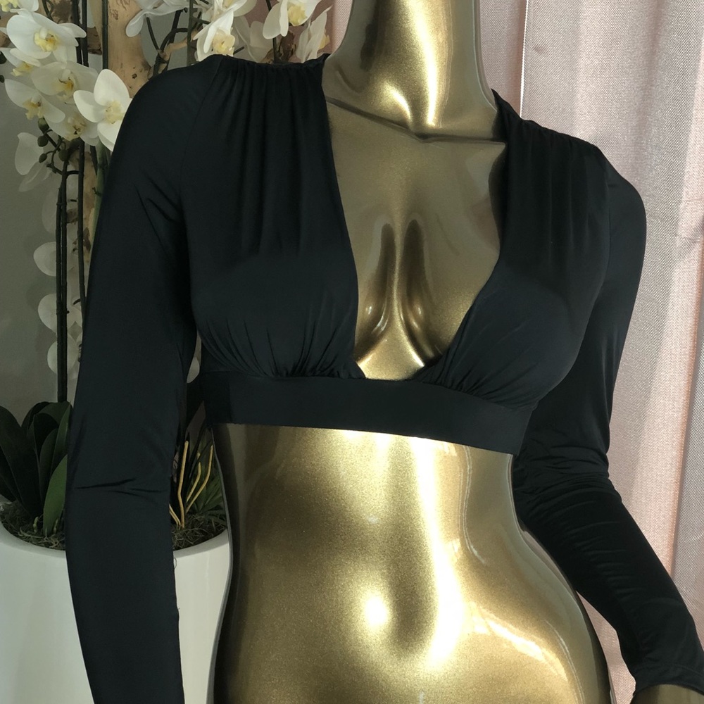 Black crop top